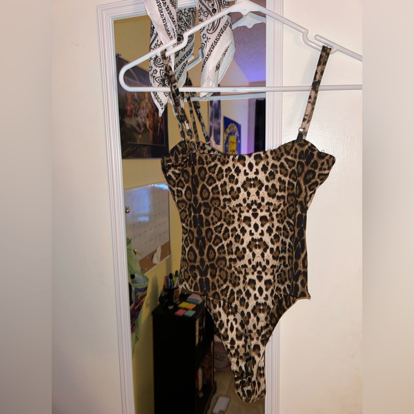 Animal Print Tops - Picture 3 of 6